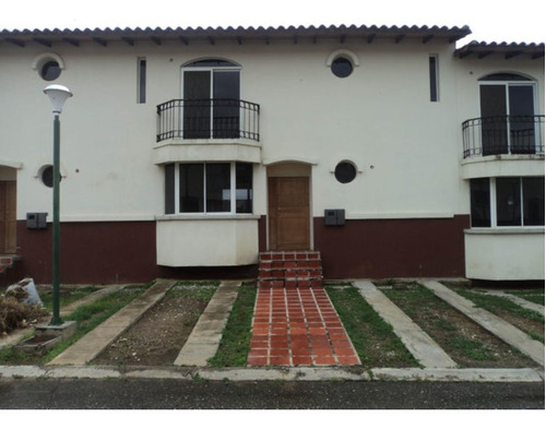 Milagros Inmuebles Casa Venta Cabudare Lara Agua Viva Economica Residencial Economico Oportunidad Pecio Inmobiliaria Rentahouse N° 24-14358