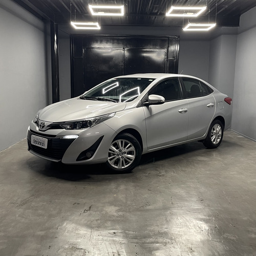 Toyota Yaris 1.5 107cv Xls Sedan