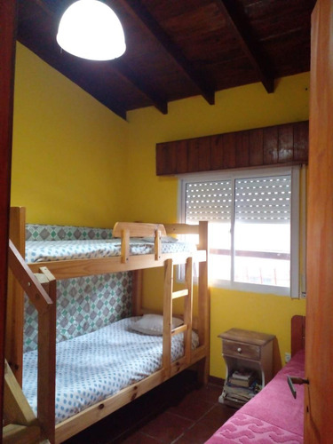 Casa En Venta - 3 Dormitorios 1 Baño - 414mts2 - Departamento - Mar Del Tuyú