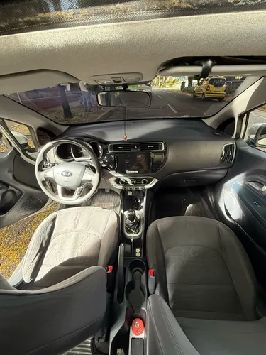 Kia Rio Spice Sedan 2016 Mecánico 4x2
