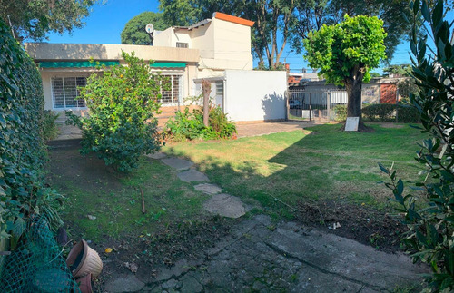 Venta Casa Malvin 2 Dorm Garage . Padron 325 Mts.
