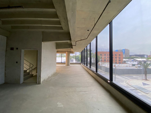Se Vende Edificio 3509m² 36e Las Mercedes