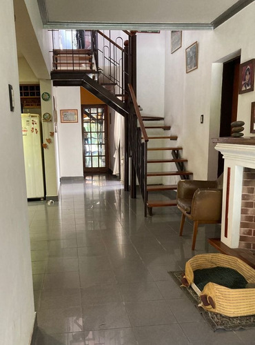 Imagen 21 de 28 de Chalet En Venta De 5 Ambientes Con Cochera En Banfield