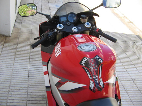 Yamaha R1