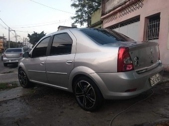 Imagem 3 de 9 de Renault Logan 2012 1.6 Expression Hi-torque 4p