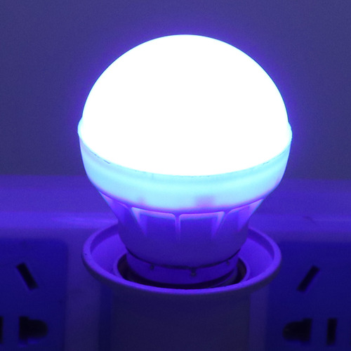 Bombilla Led Rgb Que Cambia De Color De Plástico E27