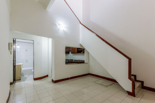 Venta 2 Ph Independientes En Lote Propio. Pompeya.