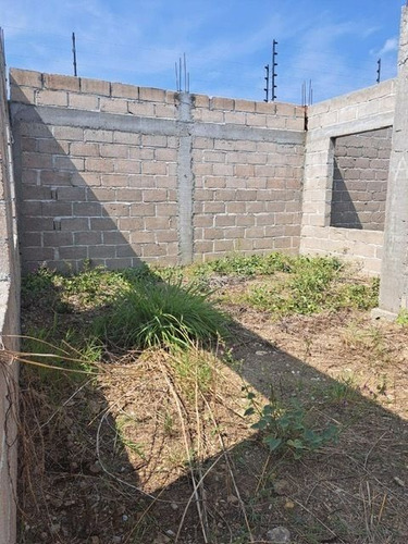 Terreno En Venta Con Construcción Avanzada En Berriozábal, Chiapas