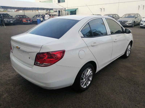 Imagen 5 de 10 de Chevrolet Aveo 2018 4p Ltz L4/1.5 Man