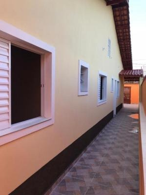 Imagem 4 de 10 de Linda Casa Com Piscina Em Itanhaém Não Perca!! 8882