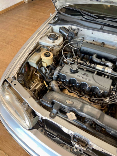 Imagen 11 de 15 de Hyundai Accent 1.5 Gls 4dr 1998