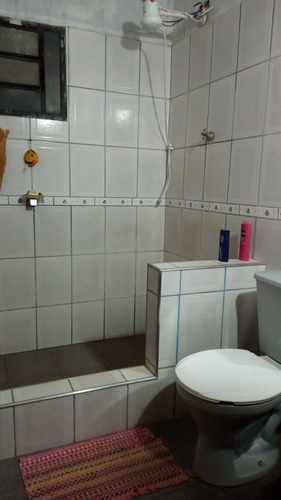 Casa Com 1 Quarto,cozinha Americana,1 Banheiro E Corredor