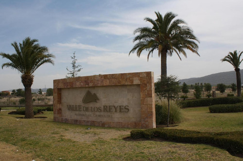 Terreno En Venta En Valle De Los Reyes, Jal. A La Salida A Lagos 15 Min De Plaza Mayor En León, G...
