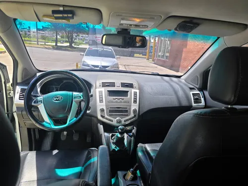 BYD S6 2.4 Glx