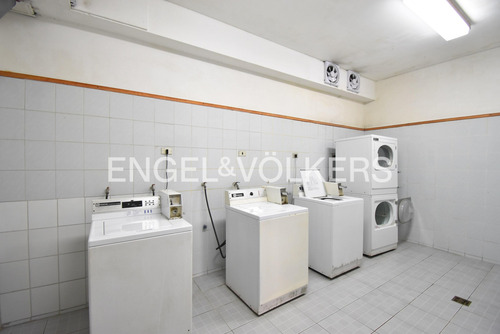 Venta De Departamento En La Avenida Del Mar