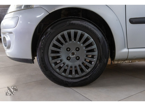Citroën C3 1.4 I GLX 8V FLEX 4P MANUAL
