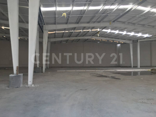 Se Renta Bodega 5,300 M2 En El Poniente De Saltillo