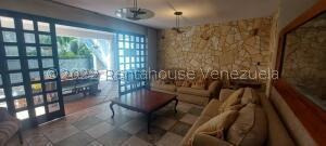 Imagen 10 de 16 de Casa En Venta En Santa Sofia 22-28635 Ymanol E. 0414 3227631