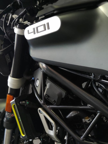 Husqvarna Svartpilen 401 Financiada En Pesos Y Sin Interes