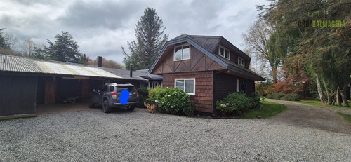 Casa En Venta De 4 Dorm. En Frutillar
