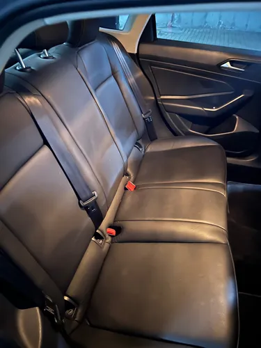 Jetta Comfortline, Con Asientos En Cuero Y Cámara De Parqueo