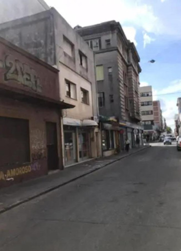 Imagen 2 de 8 de Local - Cordón