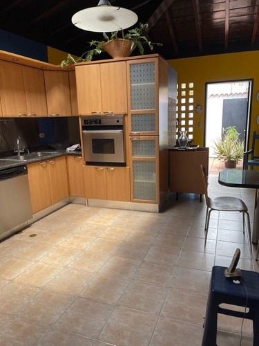 Imagen 13 de 14 de La Castellana Vendo Planta Baja Tipo Casa 04143256451