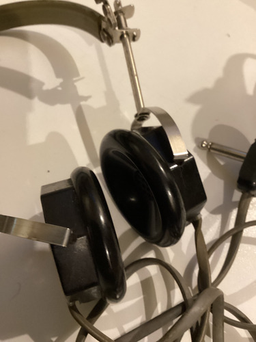 Antiguos Auriculares Marca Clevite. Metal Y Baquelita (Usado)
