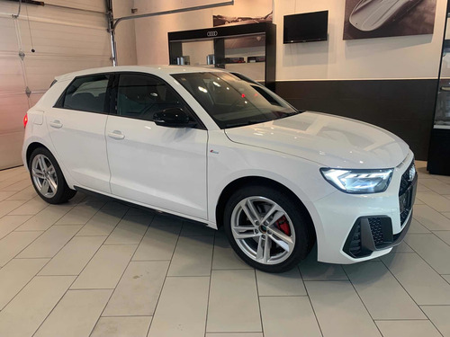 Imagen 2 de 8 de Audi A1 2.0 Tfsi 40 S Line Sb