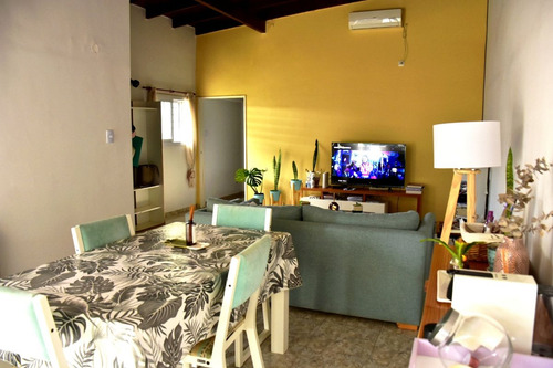 Casa En Venta Villa Elisa, 2 Dormitorios