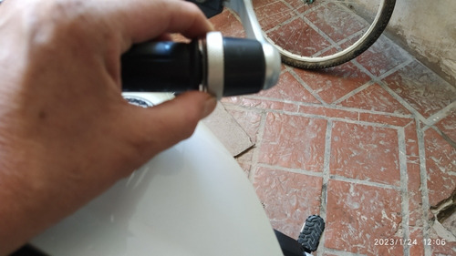 Imagen 14 de 22 de Benelli Trk 502