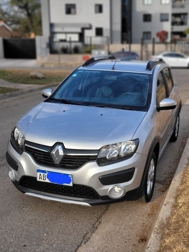 Imagen 3 de 16 de Renault Sandero Stepway 2017 1.6 Privilege 105cv