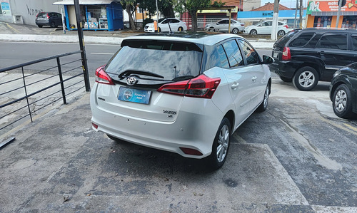Toyota Yaris 1.3 16V FLEX XL PLUS TECH MULTIDRIVE