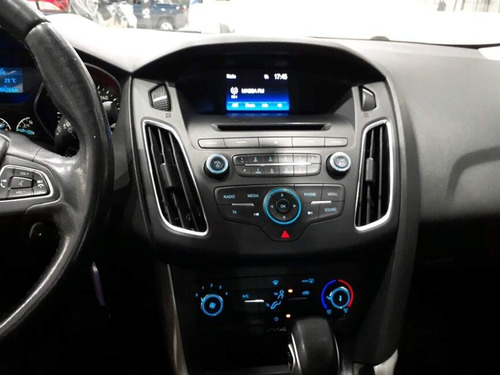 Ford Focus 2.0 SE PLUS 16V FLEX 4P POWERSHIFT