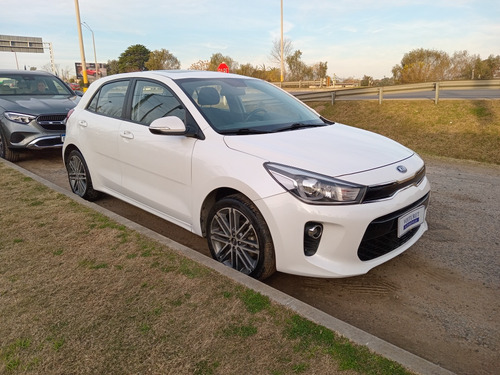 Kia Rio 1.4 Ex 109cv 4at