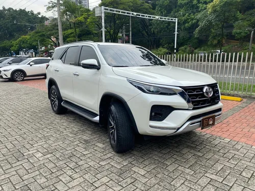 Toyota Fortuner Srv 2022 4000cc 4x4 Aut