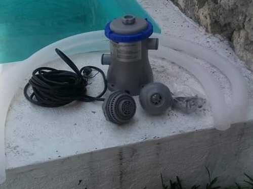 Bomba Filtrante Alberca + 2 Filtros Repuesto Bestway / Intex (Usado)