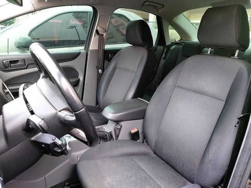 Imagem 7 de 12 de Ford Focus Sedan 2.0 16v(aut.) 4p