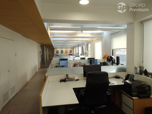 Planta Libre 425 M2. Uf 0,25 / M2. Metro U De Chile.