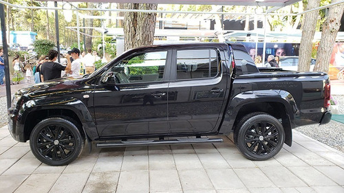 Imagen 11 de 23 de Volkswagen Amarok V6 3.0 Black Style Negra Tasa 0% 2022 4x4
