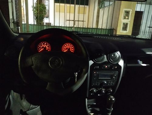 Renault Logan 1.6 Authentique Pack I 90cv