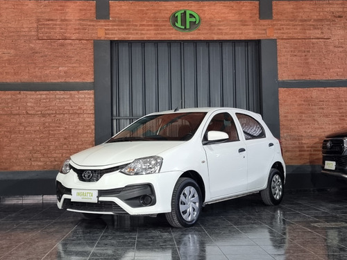 Toyota Etios 1.5 X 6Mt