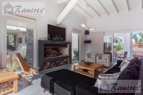 Imagen 6 de 16 de Casa Quinta 5 Amb. En Venta Pileta, Sauna Y Jacuzzi - Costa Esmeralda, Pinamar