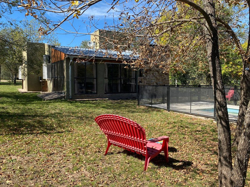 Casa En Venta. 2 Dorm. Villa Ciudad Parque