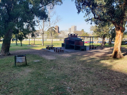 Imagen 19 de 21 de Dueño Vende Amplio, Seguro Y Cómodo Apartamento De Tres Dormitorios Sin Deudas