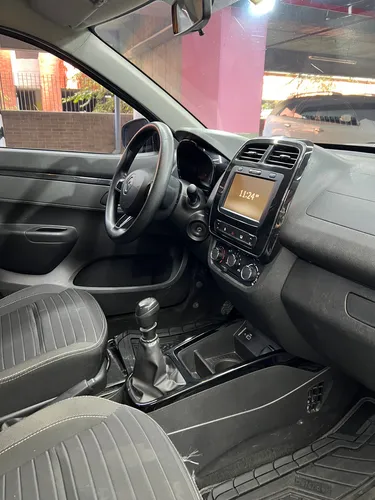 Renault Kwid ICONIC 1.0 MT