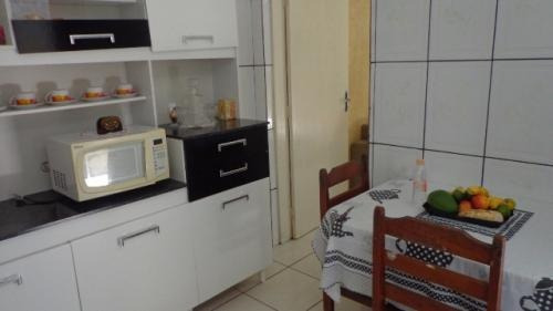 Imagem 6 de 14 de Casa Na Praia De Itanhaém-chácaras Itamar 125m², 1dorm. 2700