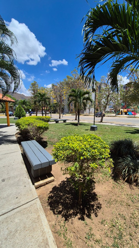 Elena Hidalgo Alquila Apartamento En Terrazas De San Diego Excelente Ubicación Con Vigilancia Privada Pozo Piso Bajo Cerca A La Av Don Julio Centeno San Diego Carabobo (solo Clientes