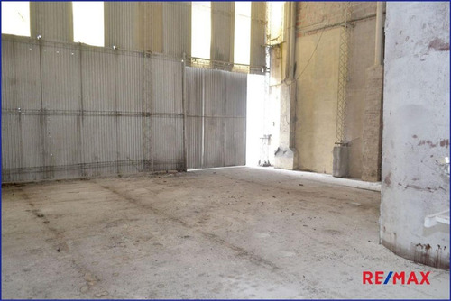 Imagen 2 de 12 de Alquiler Galpón-deposito Berazategui-platanos