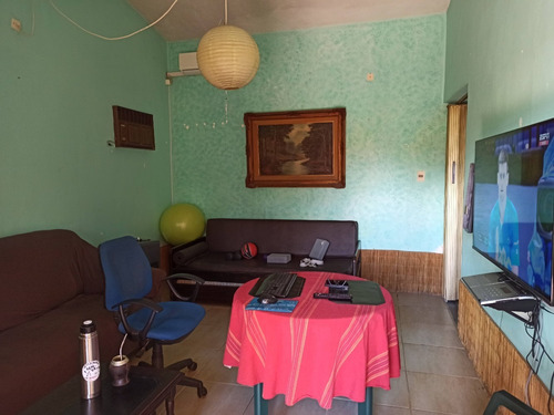 Casa 3 Dormitorios, 1 Baño, A 2 De Rbla, Barra Carrasco